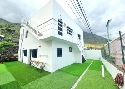 donde alojarse en la isla del hierro